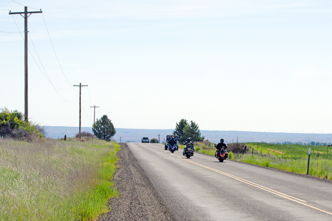 Travelers enjoying the open spaces of Central Oregon
