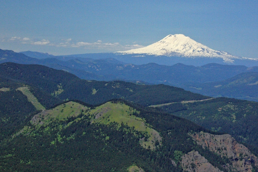 Hiking to the Summit of Mt. Defiance